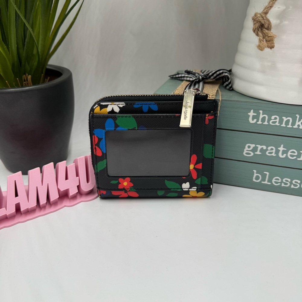 Kate Spade Staci Small Slim Bifold Wallet in Black Multi Floral - Picture 2 of 5
